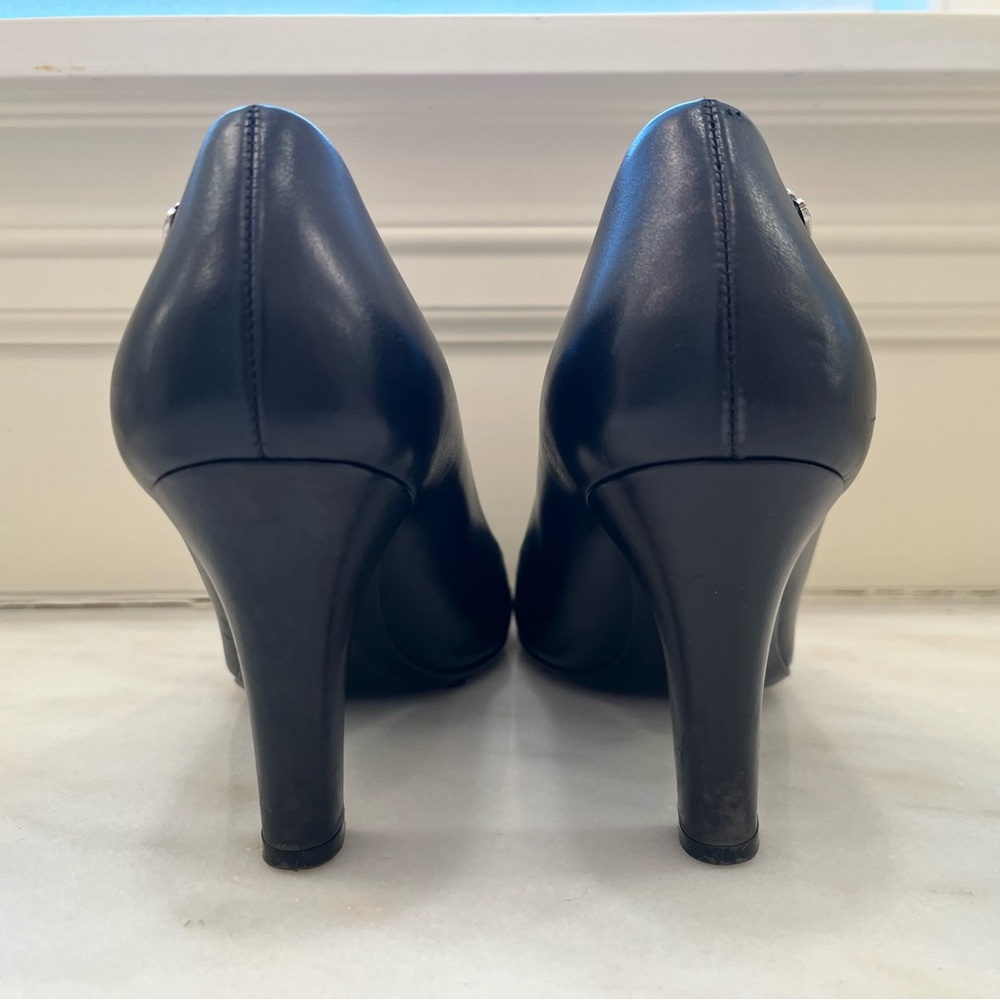 Authentic Gucci Pumps - image 3